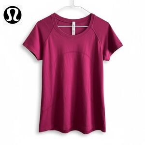 Lululemon → The Go-Everywhere Tee